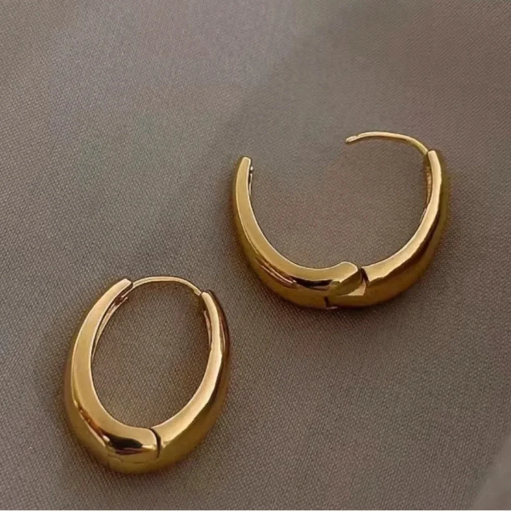 18k gold plated chunky earringd - Picture 3 of 3